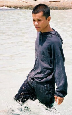 Asians swim in cotton hoodie and jeans